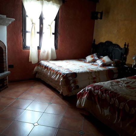 Hotel La Casita De Roca アンティグア・グアテマラ エクステリア 写真