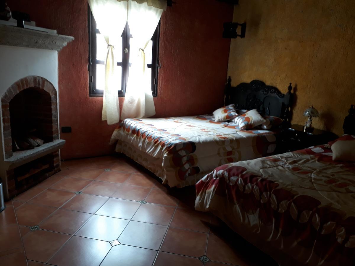 Hotel La Casita De Roca アンティグア・グアテマラ エクステリア 写真
